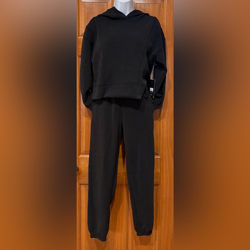 Bailey 44 Black Jogger Set